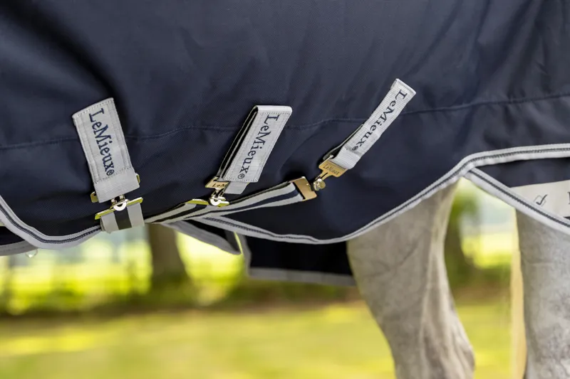 LeMieux Arika Featherweight Turnout Rug - 0g - Navy-3