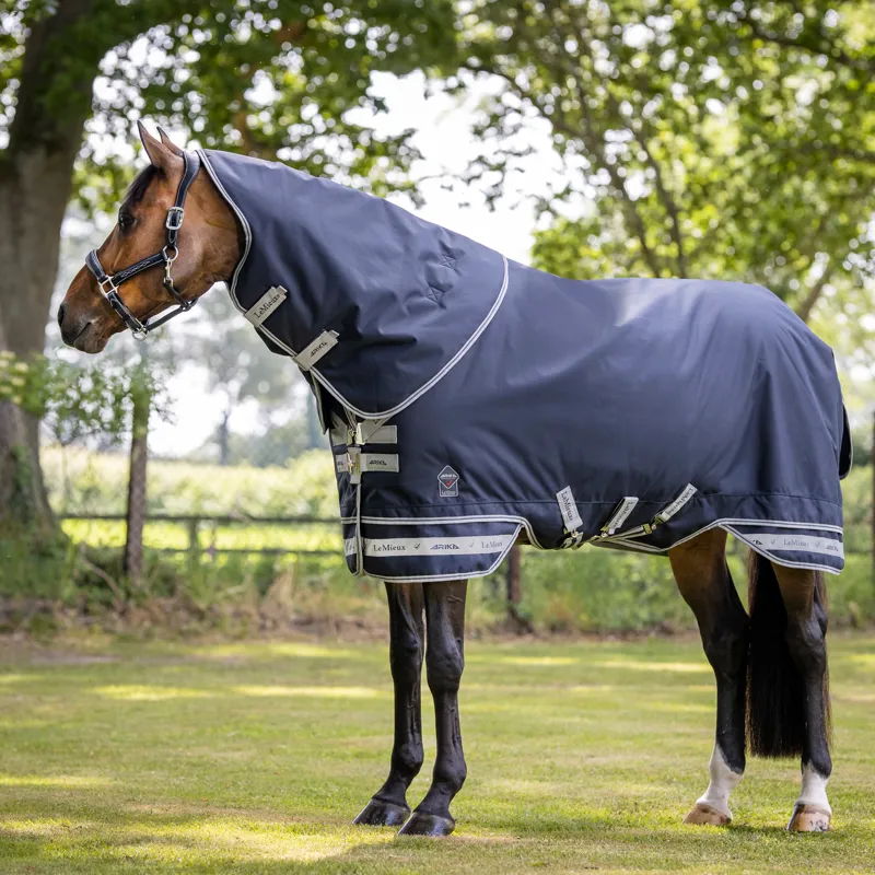 LeMieux Arika Featherweight Turnout Rug - 0g - Navy