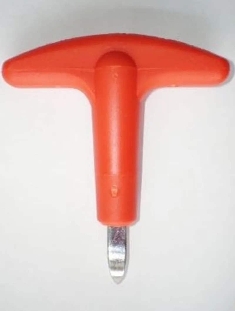 Liveryman Stud Hole Cleaner